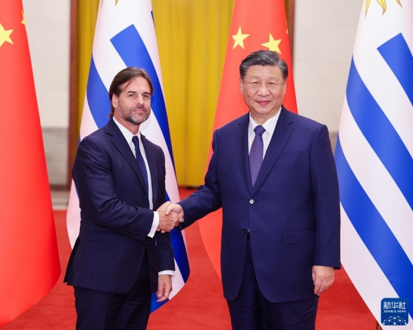 Trung Quốc và Uruguay nâng cấp quan hệ lên đối tác chiến lược toàn diện