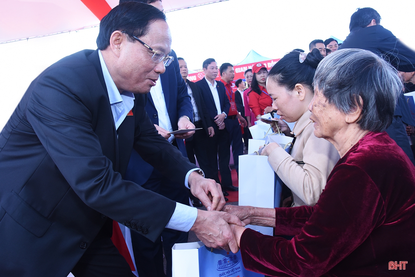 Phó Chủ tịch Quốc hội tham dự chương trình “Tết nhân ái Xuân Giáp Thìn" tại Hà Tĩnh