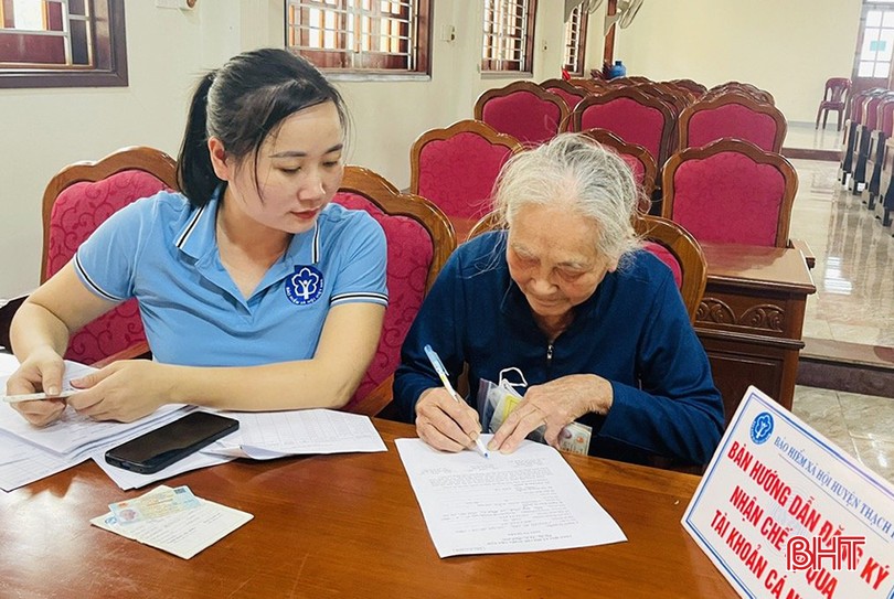 BHXH Hà Tĩnh quyết tâm đạt 70% chi trả lương hưu, trợ cấp qua tài khoản