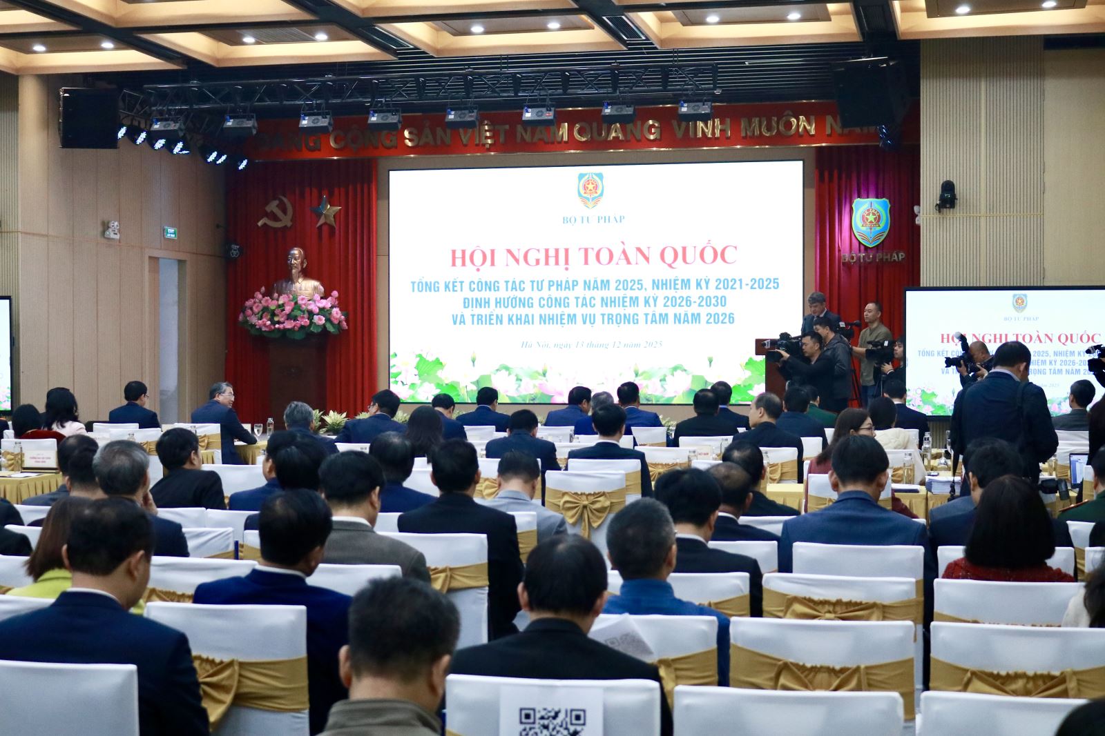 Đổi mới, nâng cao hiệu quả xây dựng và thi hành pháp luật nhiệm kỳ 2026-2030