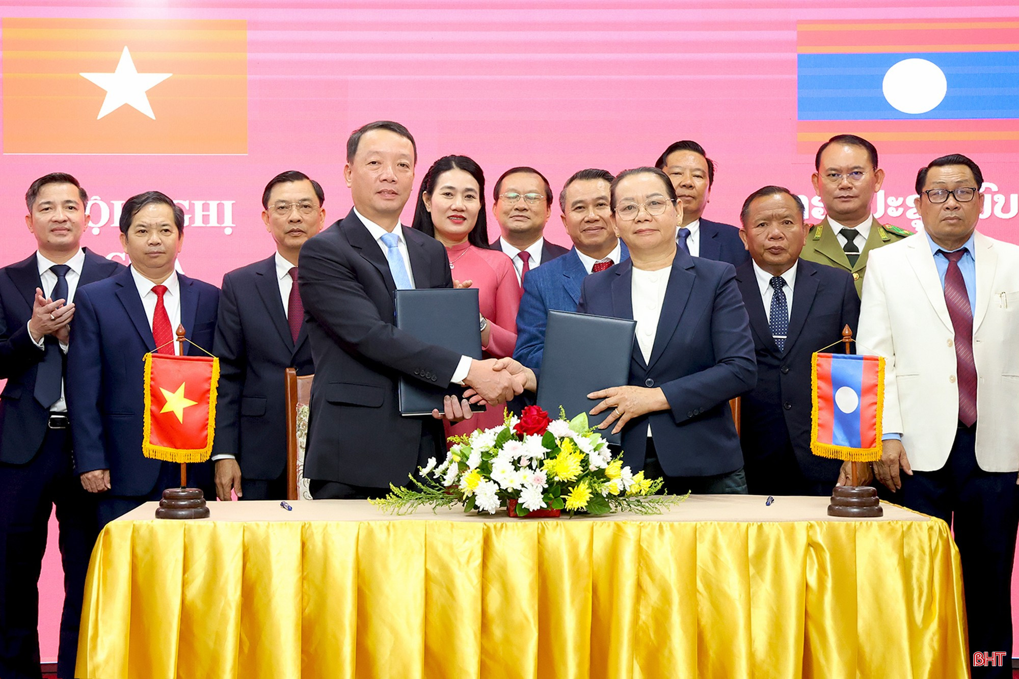 Hà Tĩnh và Savannakhet thống nhất hợp tác trên nhiều lĩnh vực 