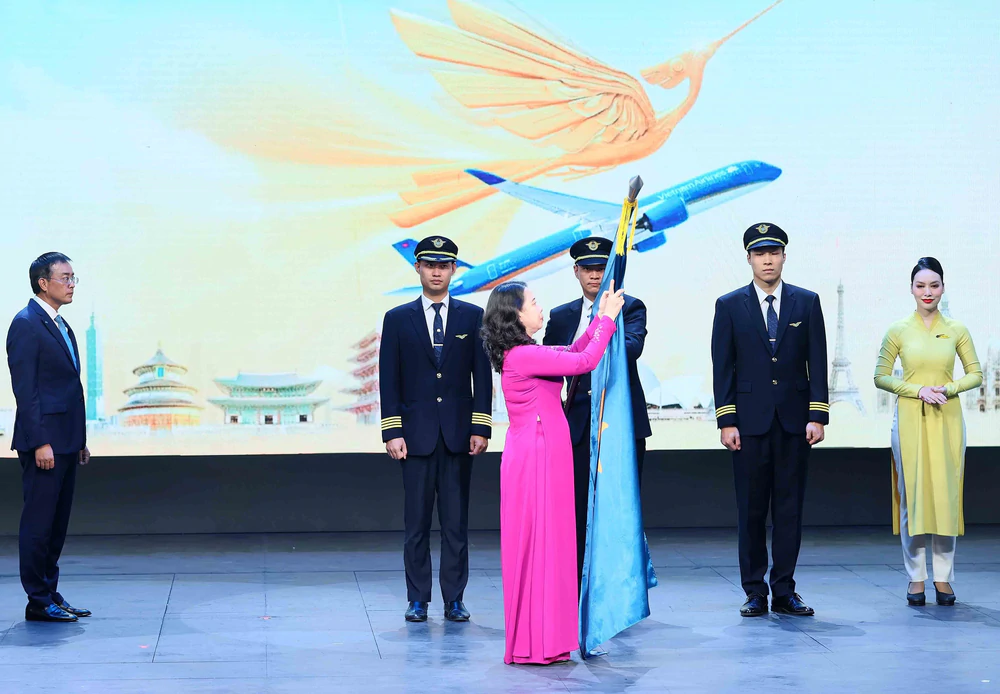 13 cá nhân của Hà Tĩnh được Chủ tịch nước tặng thưởng Huân chương Lao động  