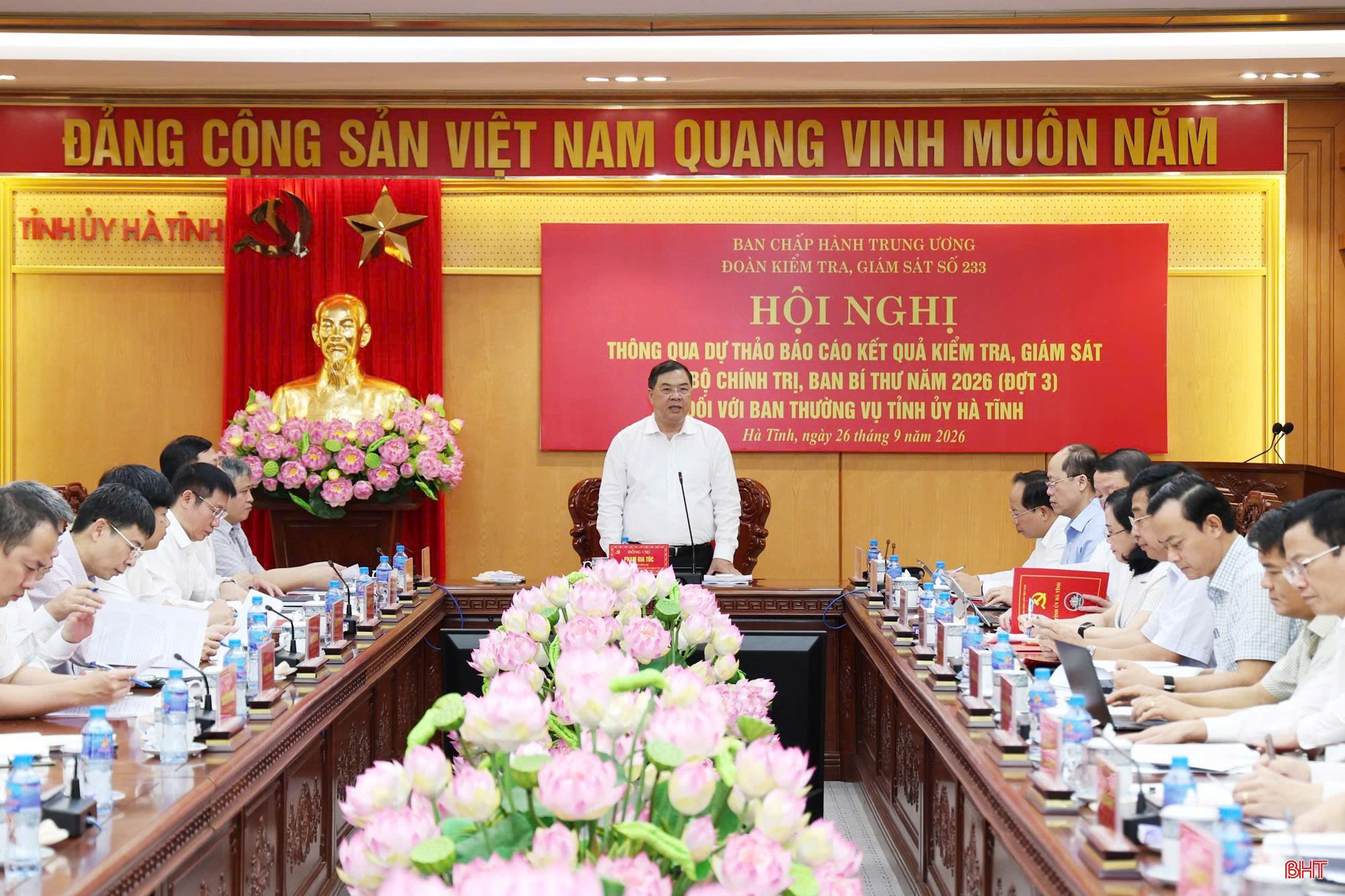 Thông qua dự thảo báo cáo kết quả giám sát đối với Ban Thường vụ Tỉnh ủy Hà Tĩnh 