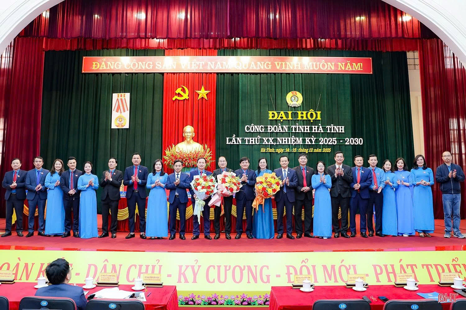 Công đoàn Việt Nam 97 năm bền bỉ đồng hành cùng người lao động 