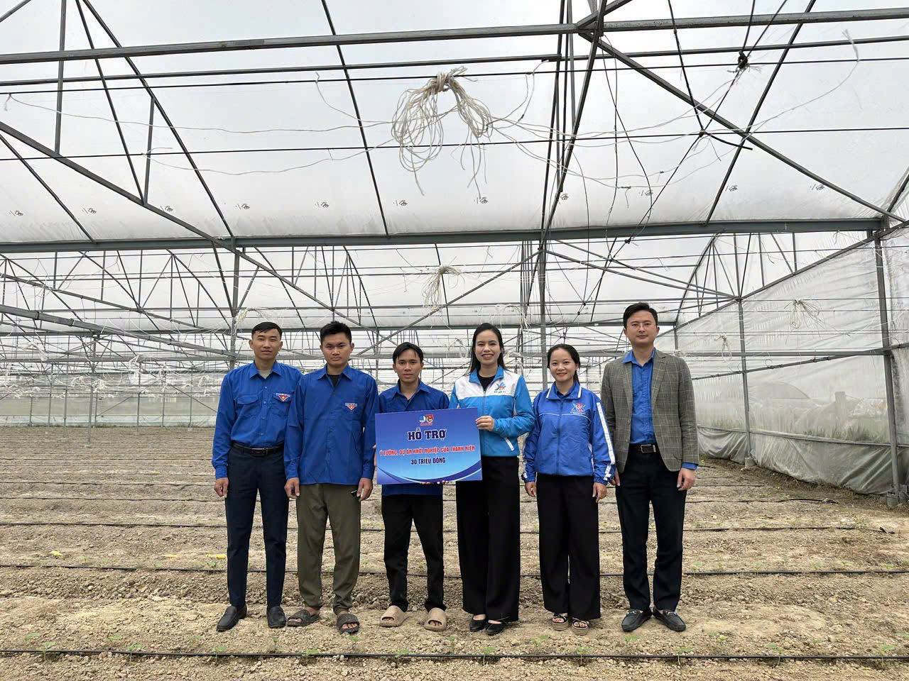 Thanh niên Hà Tĩnh khởi nghiệp từ mô hình nông nghiệp sạch 
