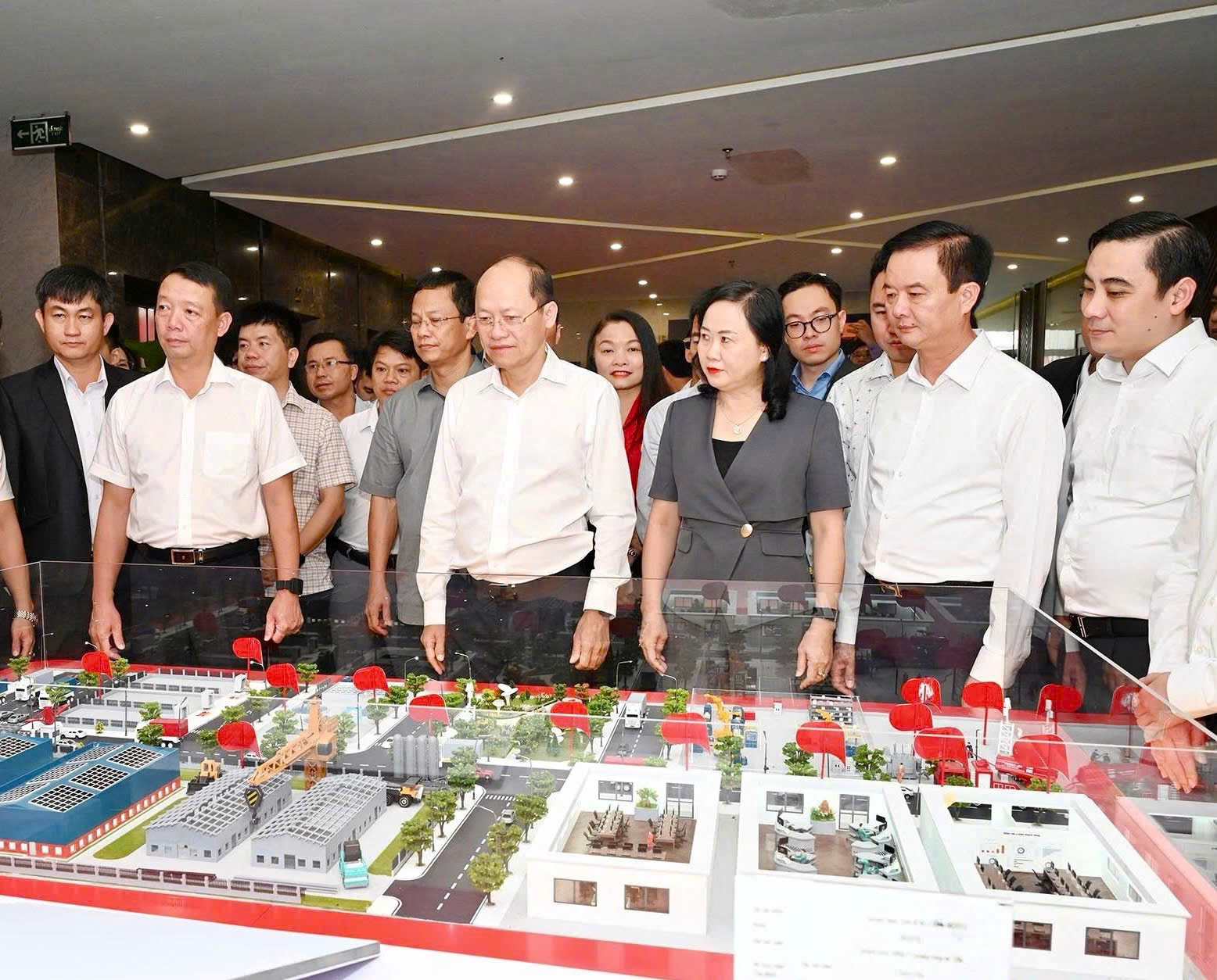 Mở không gian kết nối, đưa ý tưởng, dự án khởi nghiệp đổi mới sáng tạo Hà Tĩnh tiếp cận thị trường  