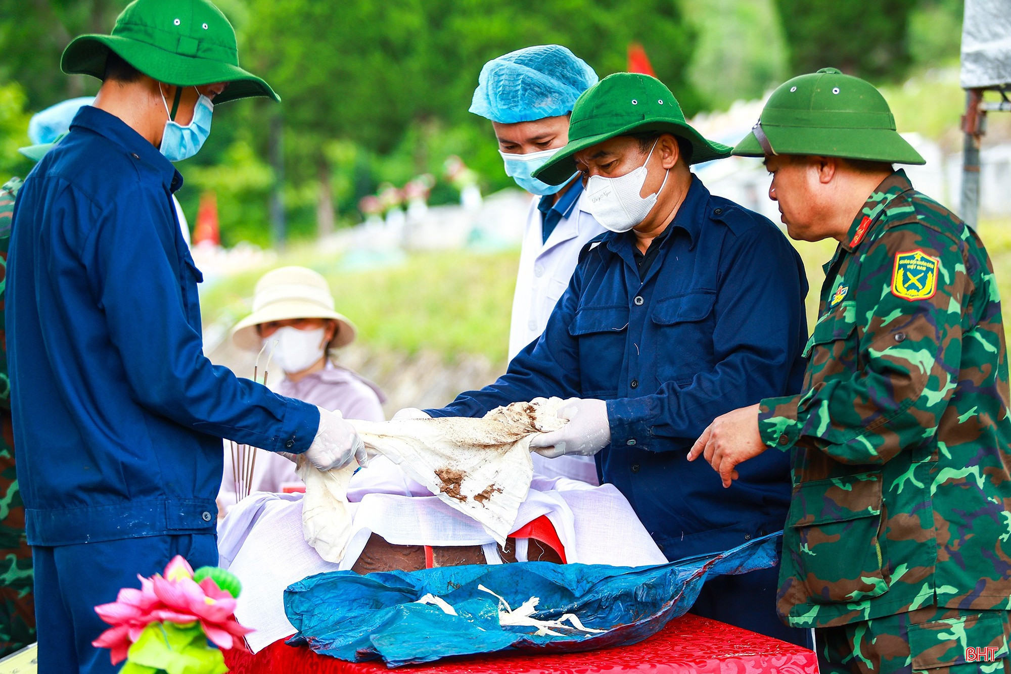 Hà Tĩnh là 1 trong 9 địa phương hoàn thành lấy mẫu hài cốt liệt sĩ 