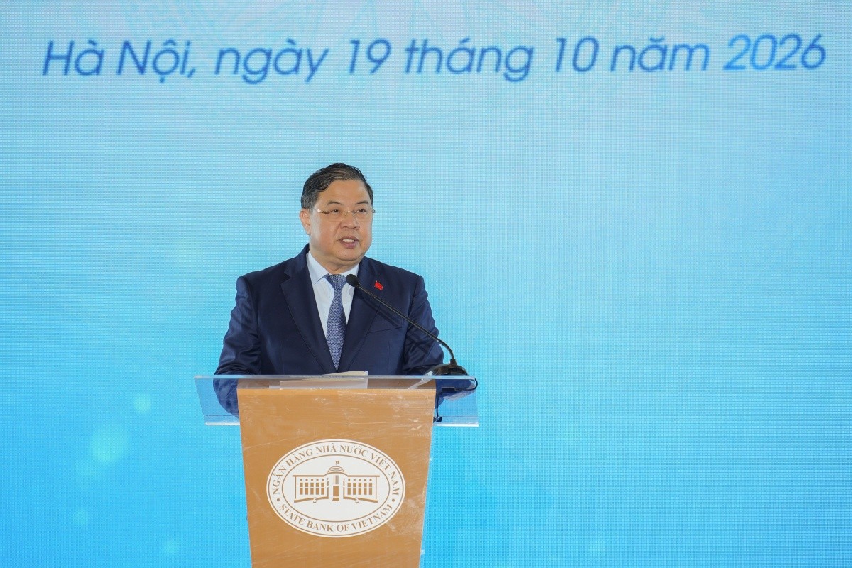 Đồng chí Phạm Gia Túc - Ủy viên Bộ Chính trị, Phó Thủ tướng Thường trực Chính phủ phát biểu tại lễ ký kết. (Ảnh: Thoibaonganhang) 1000082141.jpg