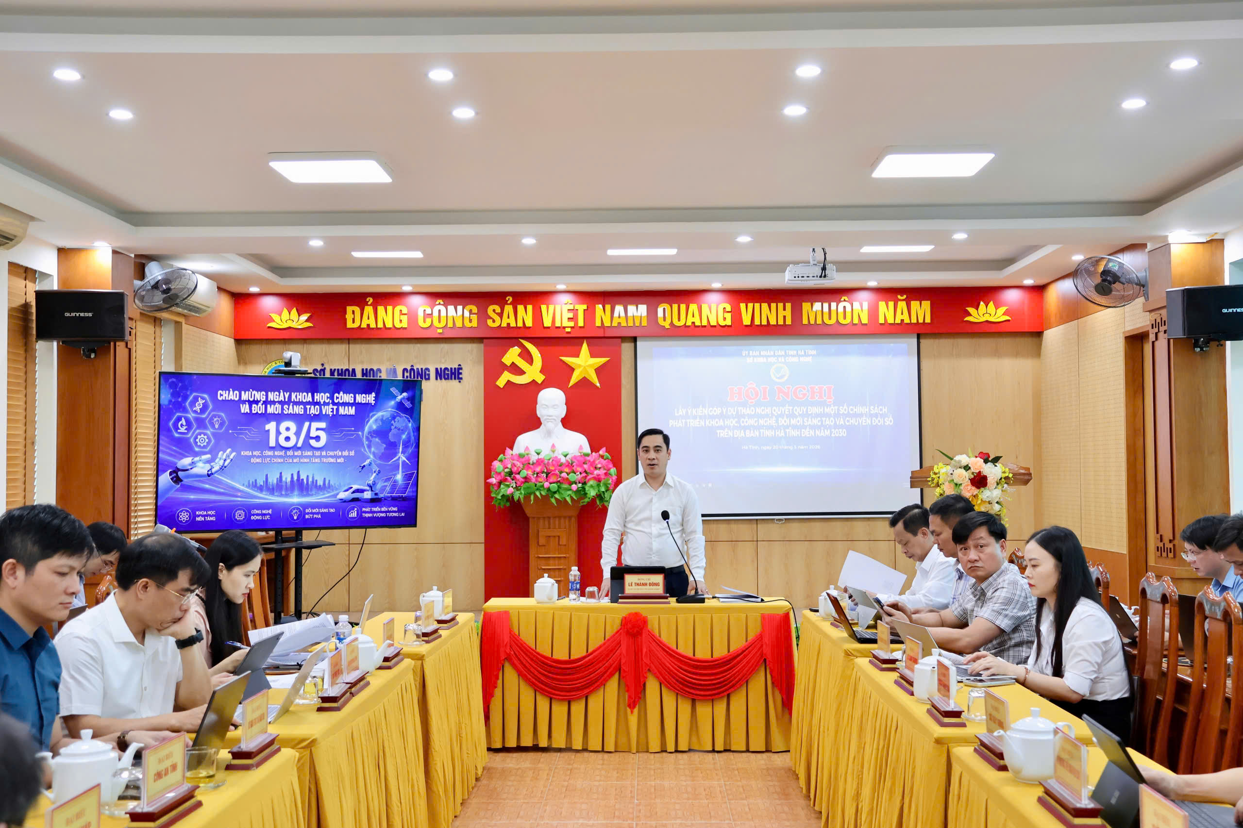 Nhiều ý kiến góp ý cho dự thảo nghị quyết về phát triển KHCN, chuyển đổi số