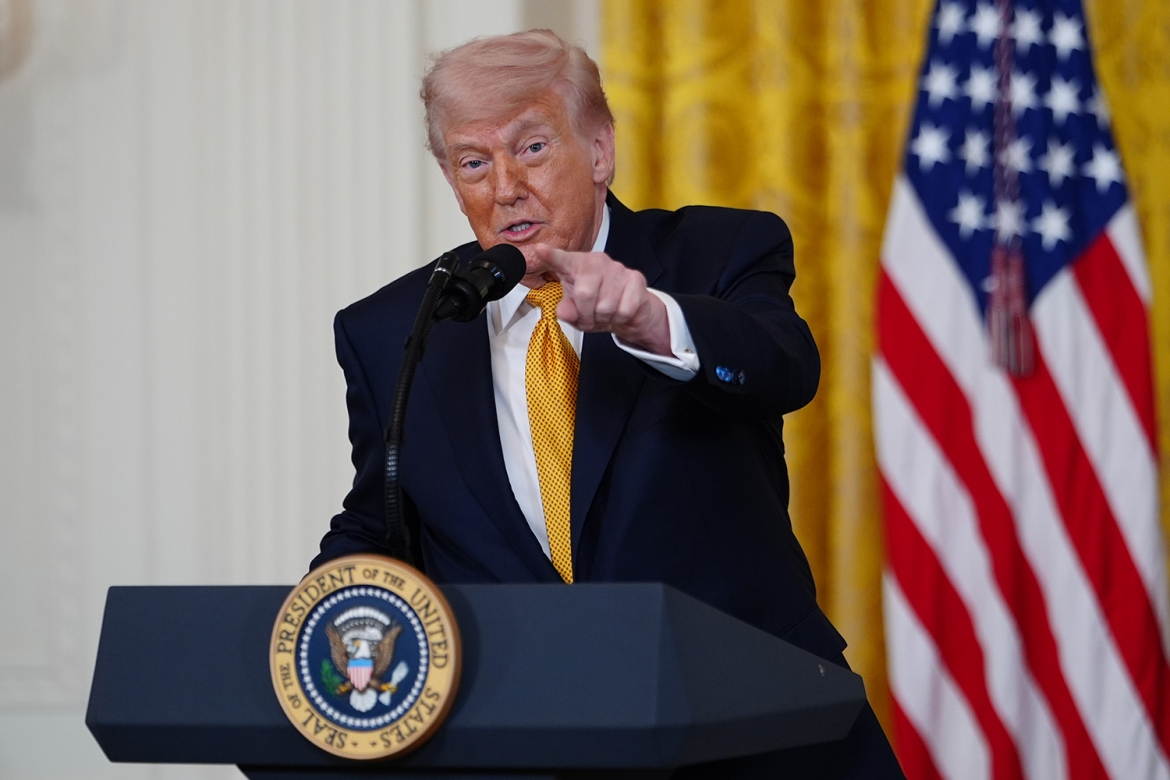 Ông Trump cảnh báo phản ứng cứng rắn nếu Iran liên quan vụ Flydubai