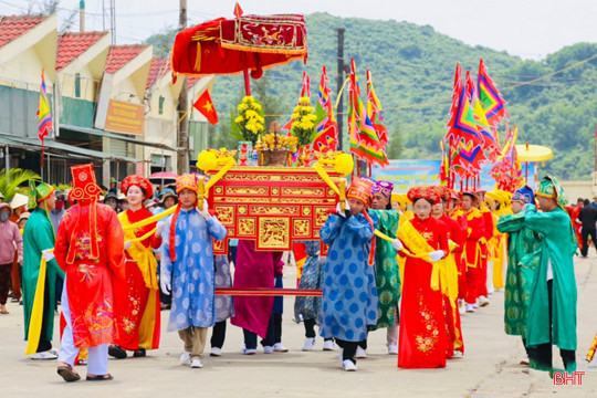 Đặc sắc những lễ hội gắn với danh nhân ở Hà Tĩnh