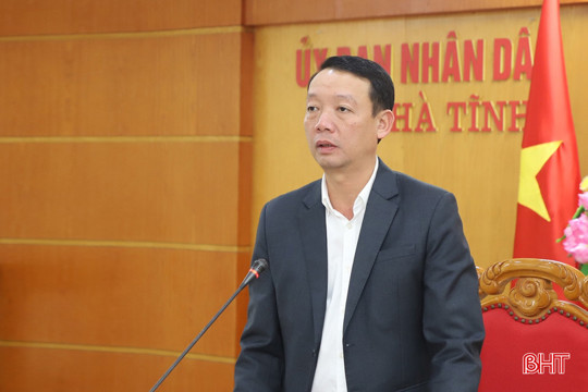 Quyết định về việc ủy quyền một số nội dung về quản lý, thực hiện chế độ, chính sách đối với cán bộ, công chức, viên chức