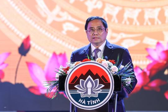 Thủ tướng Phạm Minh Chính dự Lễ kỷ niệm 65 năm ngày Bác Hồ về thăm Hà Tĩnh 