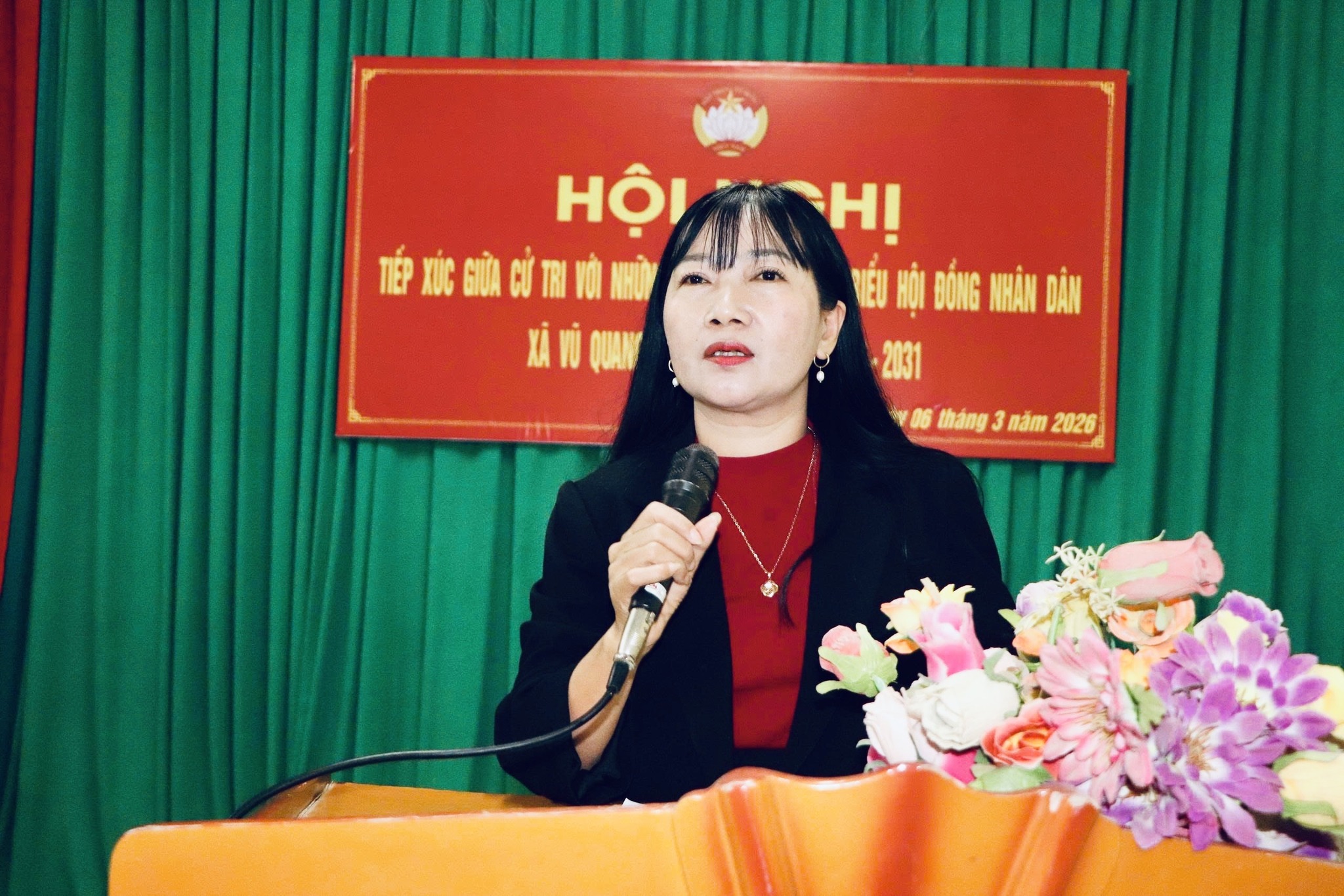 Ứng cử viên HĐND xã Vũ Quang tiếp xúc cử tri tại đơn vị bầu cử số 02