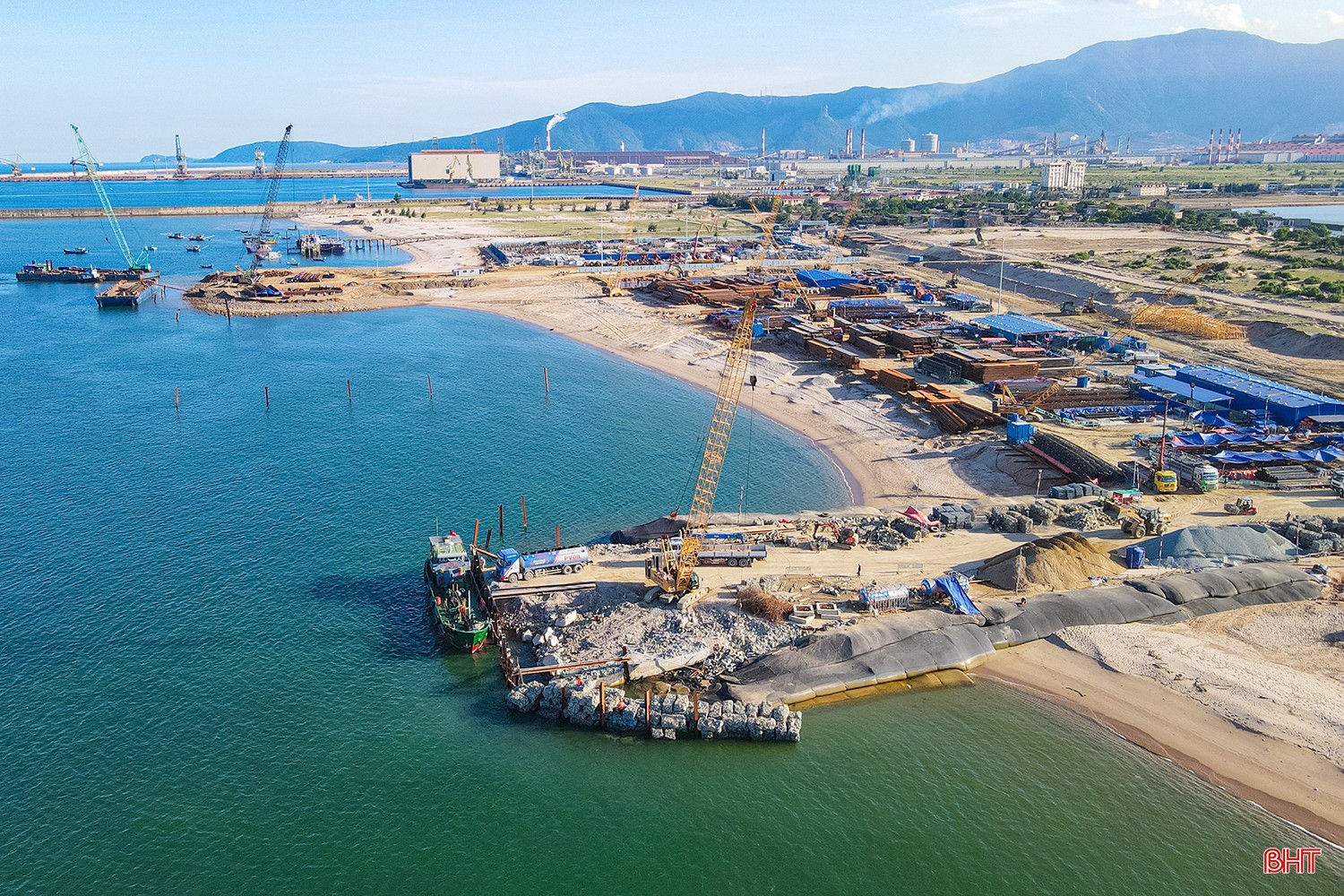 Doanh nghiệp trong Khu Kinh tế Vũng Áng cần tuyển hơn 15.000 lao động
