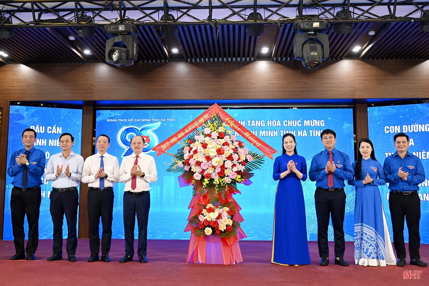 Tuổi trẻ Hà Tĩnh là lực lượng tiên phong góp phần xây dựng quê hương giàu đẹp 