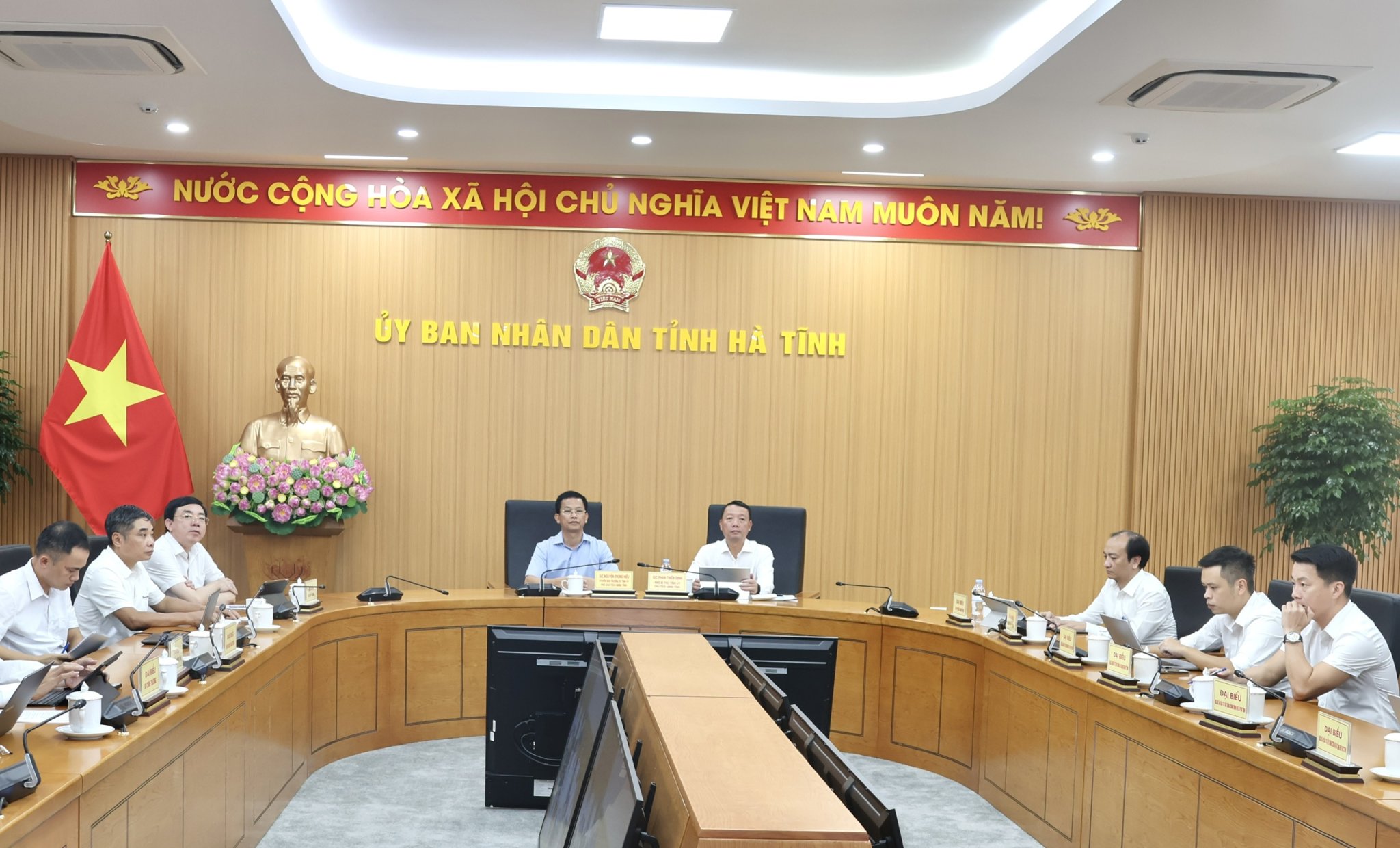 Đẩy nhanh tiến độ, gỡ vướng mắc cho các công trình trọng điểm lĩnh vực Công Thương và Xây dựng