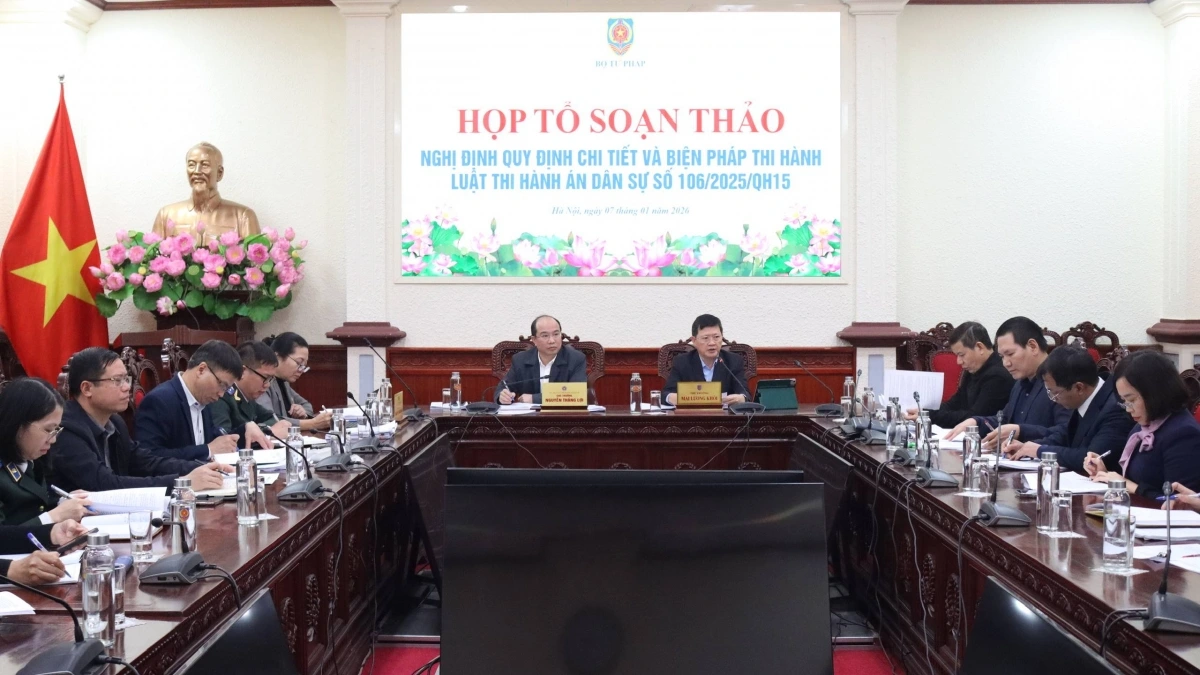 Xem xét quy định gửi yêu cầu thi hành án dân sự qua ứng dụng VNeID