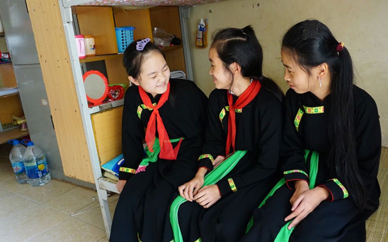 Hỗ trợ tiền ăn, gạo, đồ dùng cá nhân cho học sinh trường phổ thông nội trú