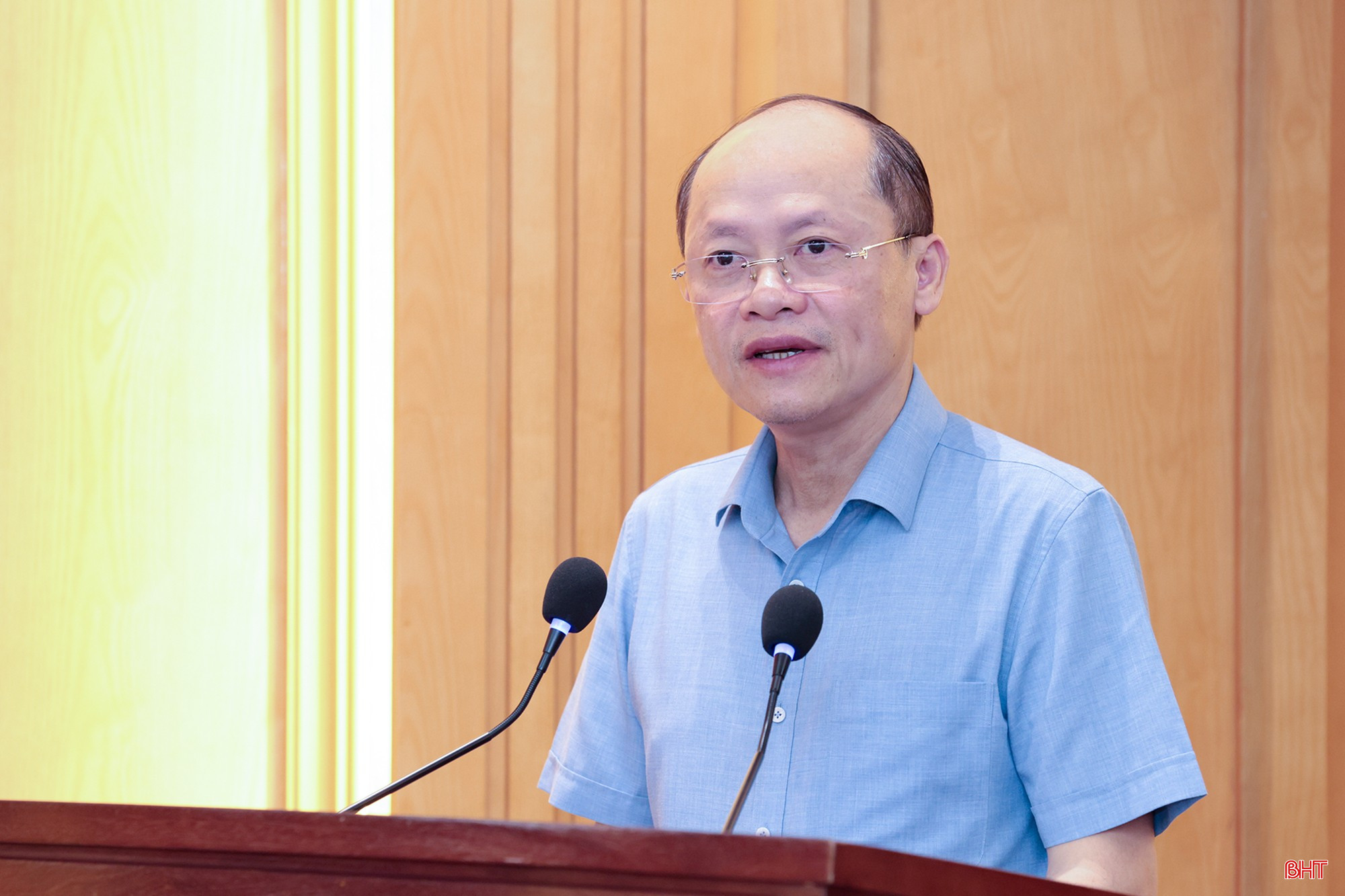Đồng chí Nguyễn Hồng Lĩnh – Phó Bí thư Thường trực Tỉnh ủy, Chủ tịch HĐND tỉnh phát biểu chỉ đạo tại hội nghị. bqbht_br_pbt-nguyen-hong-linhok.jpg