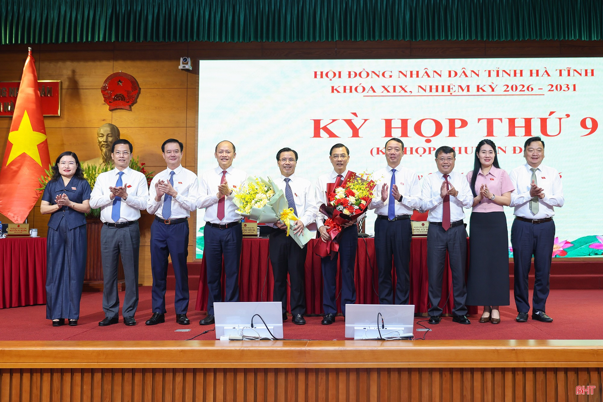 HĐND tỉnh Hà Tĩnh kiện toàn nhân sự UBND tỉnh, thông qua 4 nghị quyết chuyên đề 