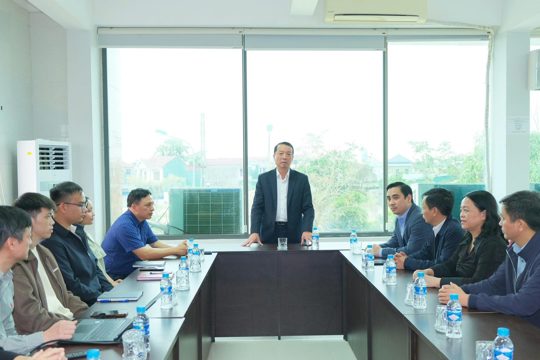 Chủ tịch UBND tỉnh Hà Tĩnh kiểm tra công tác chuẩn bị vận hành thử nghiệm các nền tảng số của tỉnh