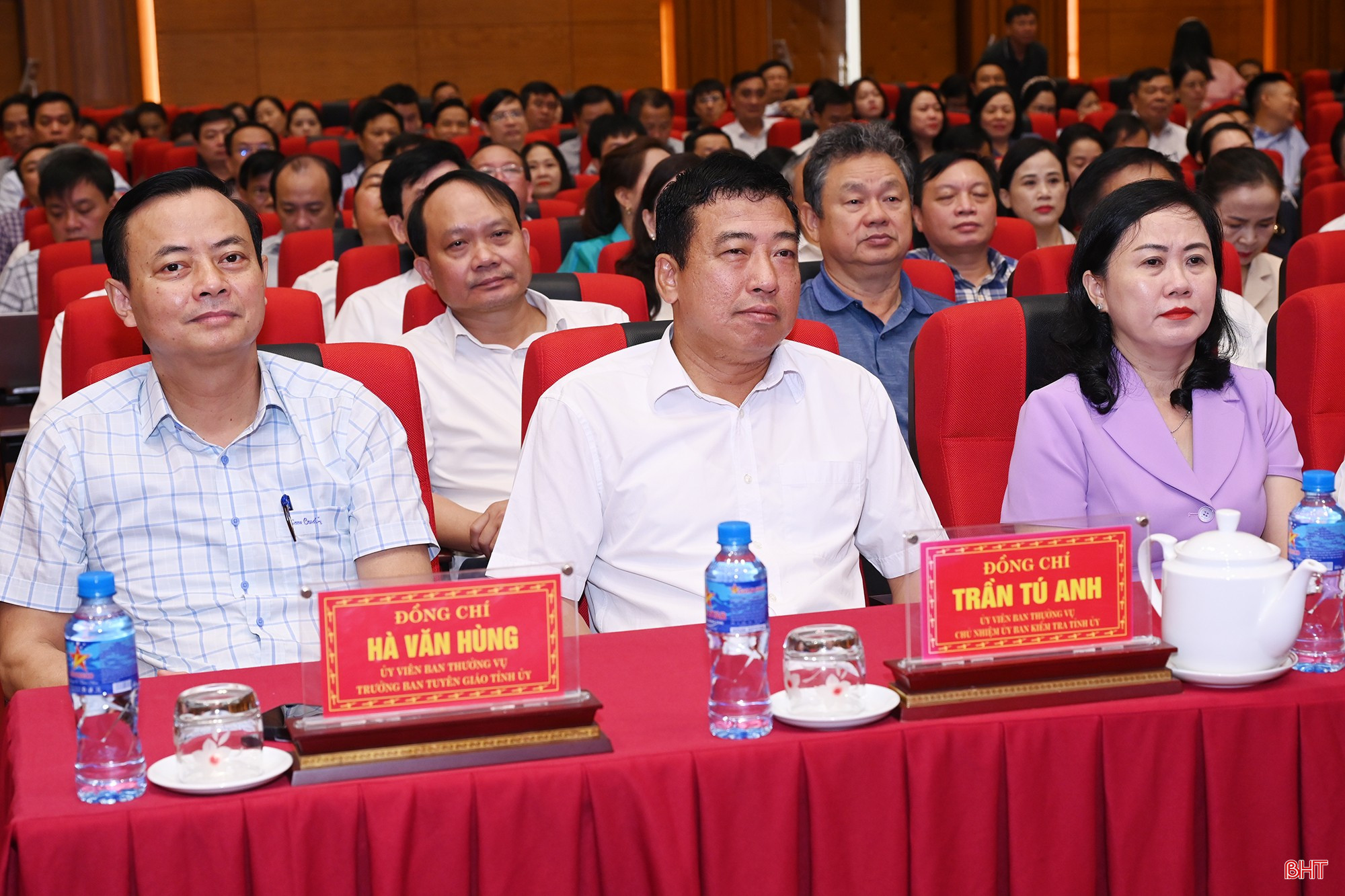 Đại biểu tham dự tại điểm cầu Hà Tĩnh. bqbht_br_4.jpg