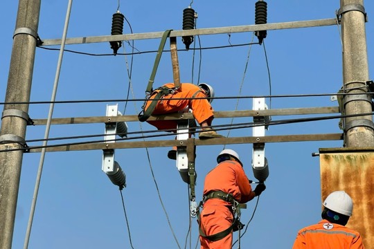 Ngành điện Hà Tĩnh chủ động mọi phương án, giữ dòng điện thông suốt dịp Tết Nguyên đán 2026