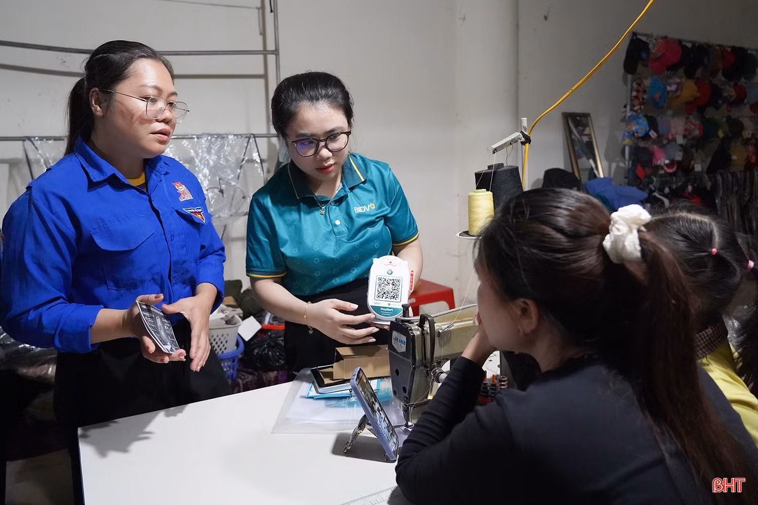 Dấu ấn của tuổi trẻ Hà Tĩnh trong đợt cao điểm phổ cập kỹ năng số toàn dân