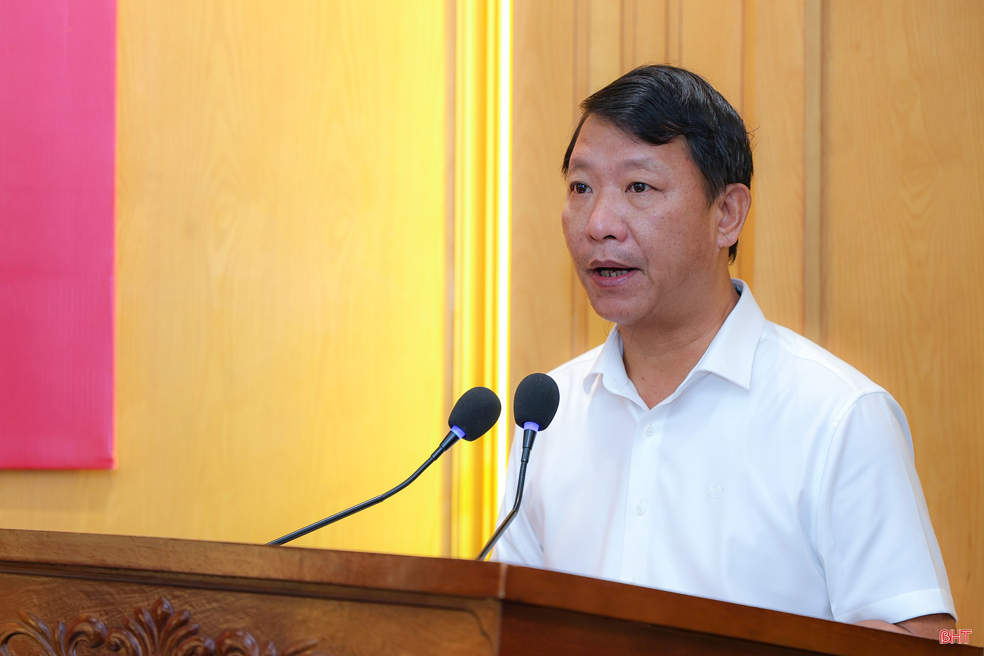Đồng chí Nguyễn Như Dũng - Phó Trưởng ban Thường trực Ban Tổ chức Tỉnh ủy công bố các quyết định về công tác cán bộ. Đồng chí Nguyễn Như Dũng - Phó Trưởng ban Thường trực Ban Tổ chức Tỉnh ủy công bố các quyết định về công tác cán bộ.