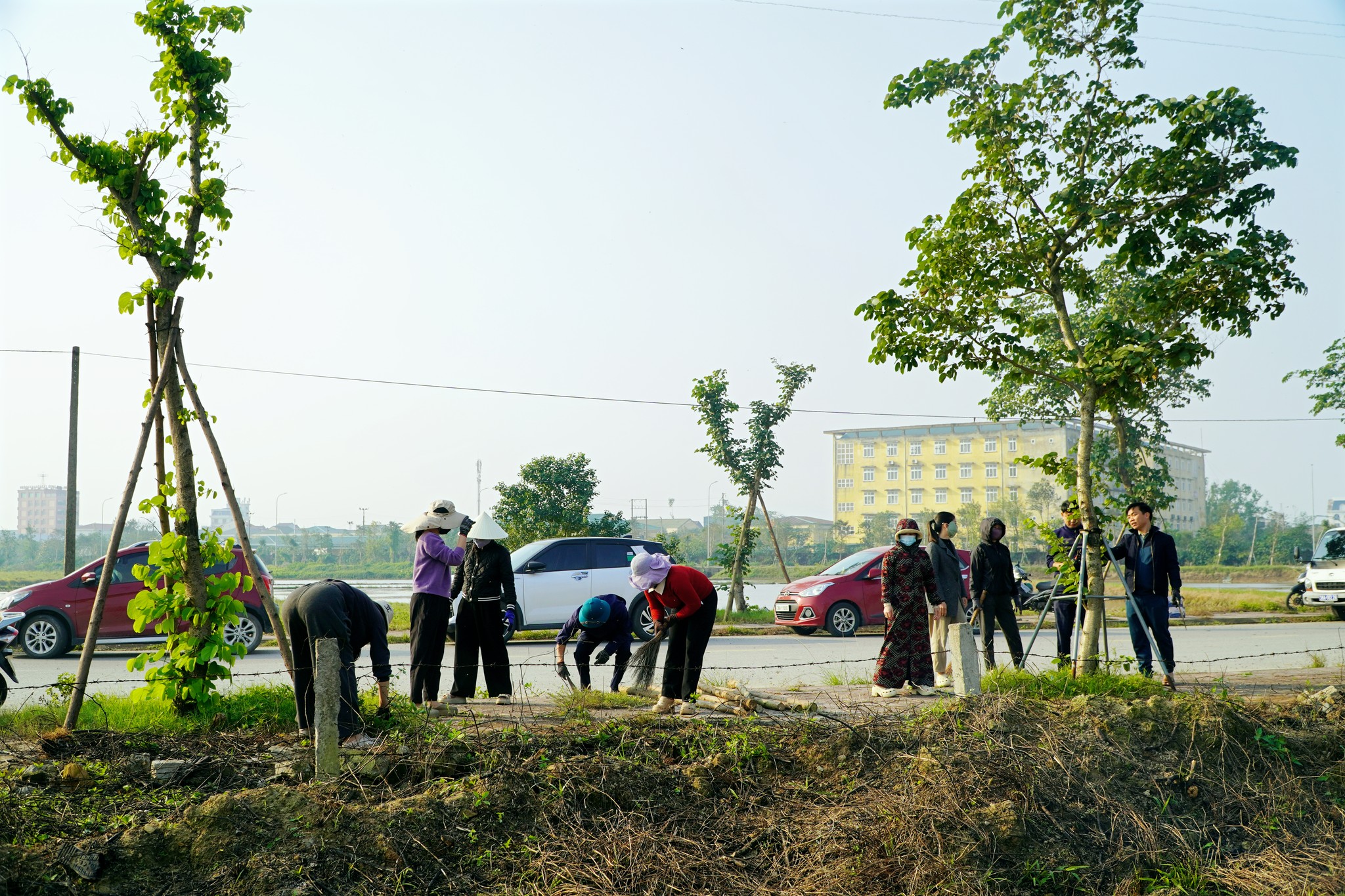 Ra quân vệ sinh môi trường, phường Trần Phú hướng tới đô thị văn minh