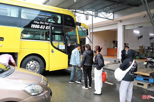 Người dân Hà Tĩnh "rục rịch" khăn gói rời quê sau Tết 