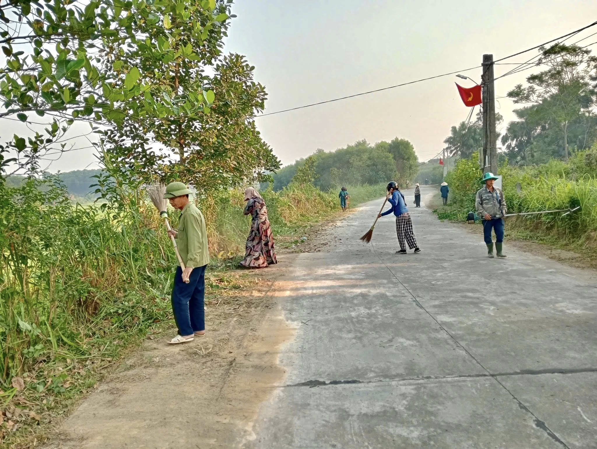 Xã Vũ Quang ra quân cao điểm xây dựng nông thôn mới