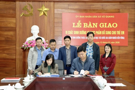 Vũ Quang triển khai chương trình hỗ trợ vi chất dinh dưỡng cho trẻ em thuộc hộ nghèo 