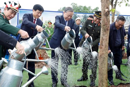 Tổng Bí thư Tô Lâm: Trồng thêm một cây là gửi thêm một niềm tin vào tương lai