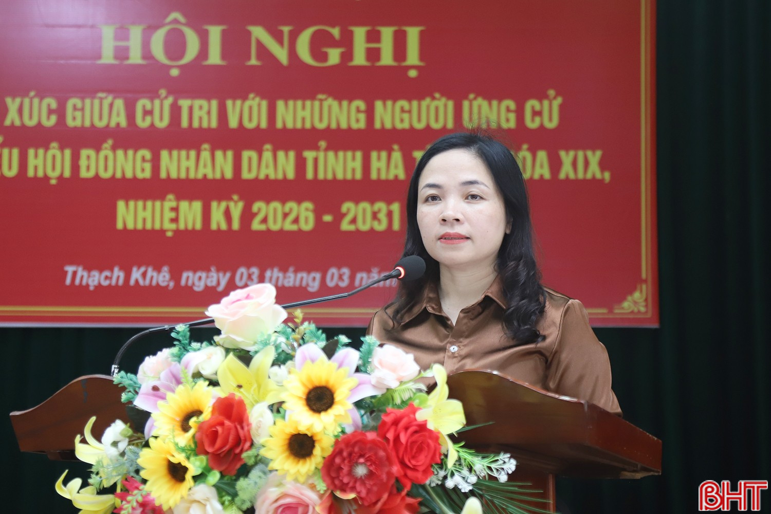 Bà Trương Thị Liên - Trưởng phòng Công tác tổng hợp, thông tin, dân nguyện - HĐND tỉnh trình bày chương trình hành động.