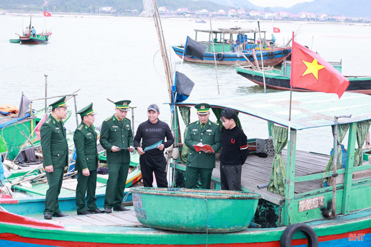 Chủ động tuyên truyền để ngư dân thực hiện quyền và nghĩa vụ bầu cử