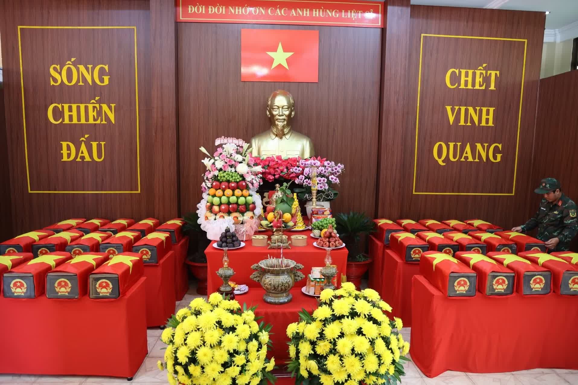 Tiếp tục phát hiện nhiều hài cốt liệt sĩ, di vật ở Công viên Lê Thị Riêng