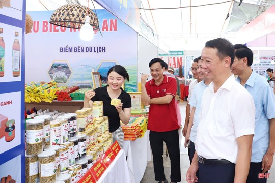 Ấn tượng Hội chợ sản phẩm công nghiệp nông thôn tiêu biểu miền Trung - Tây Nguyên tại Hà Tĩnh