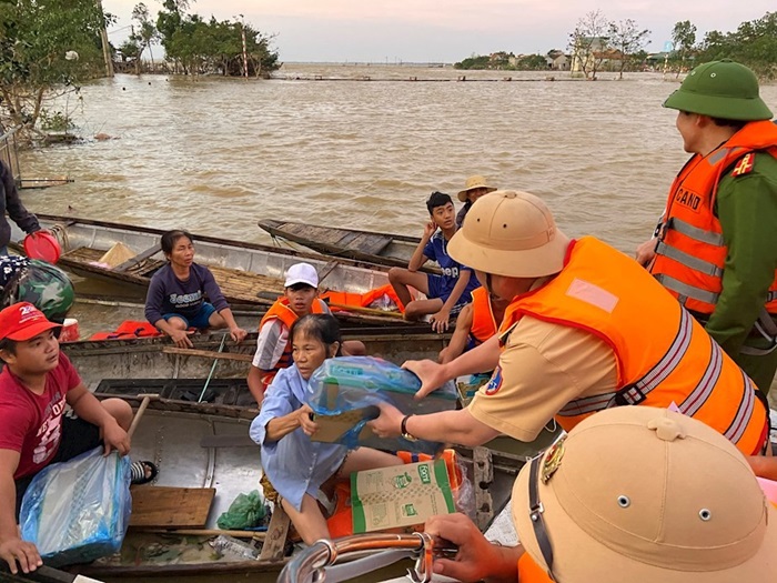 Quy định mức trợ cấp đối với người được huy động phòng, chống thiên tai trên địa bàn Hà Tĩnh