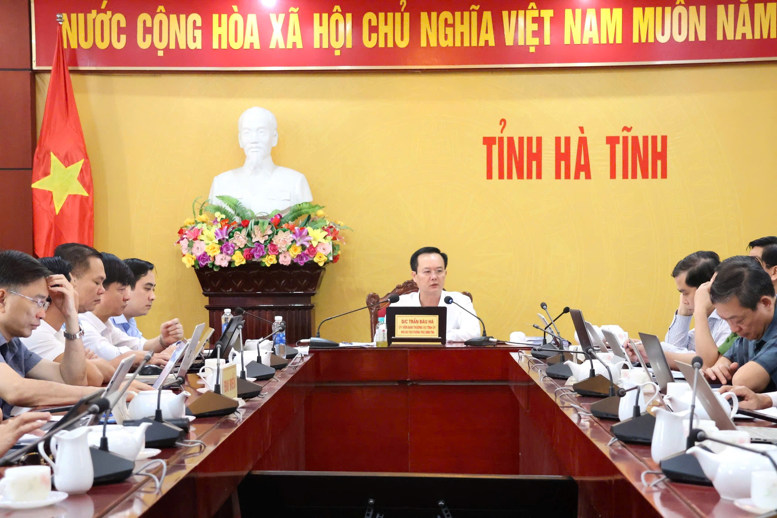 Khẩn trương hoàn thiện đề án chuyển đổi số, tạo nền tảng phát triển tỉnh trong kỷ nguyên số