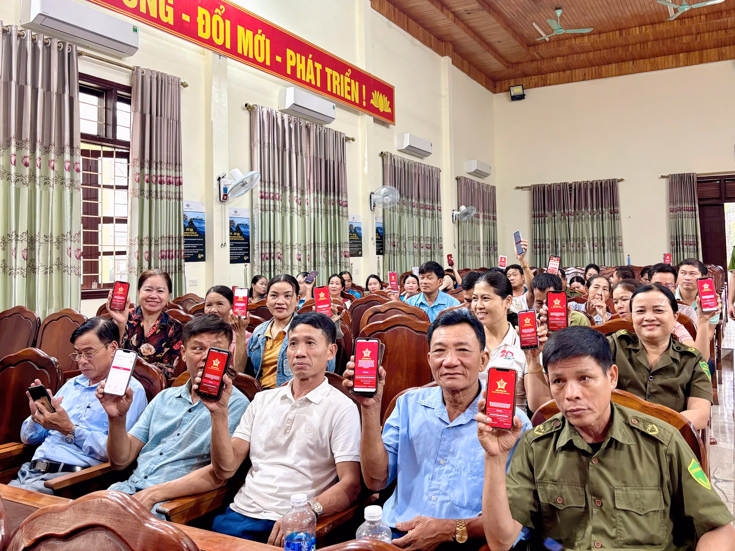 Xã Yên Hòa triển khai “Chiến dịch mùa hè số cùng VNeID, I-HaTinh"