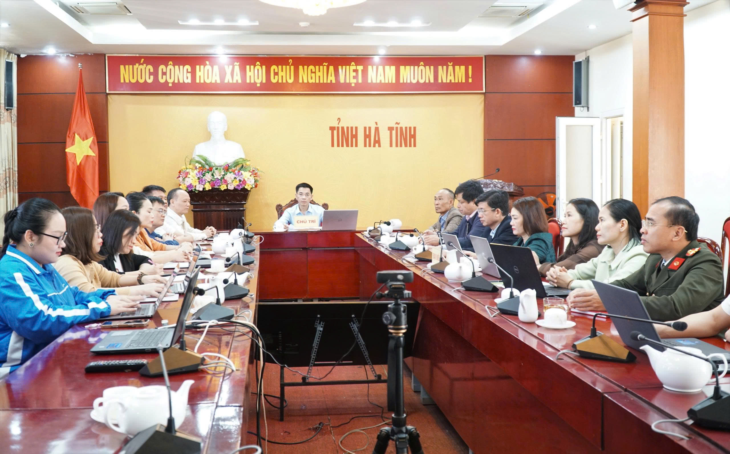 Hà Tĩnh tham dự Hội nghị toàn quốc tổng kết thi hành Luật Hôn nhân và Gia đình năm 2014