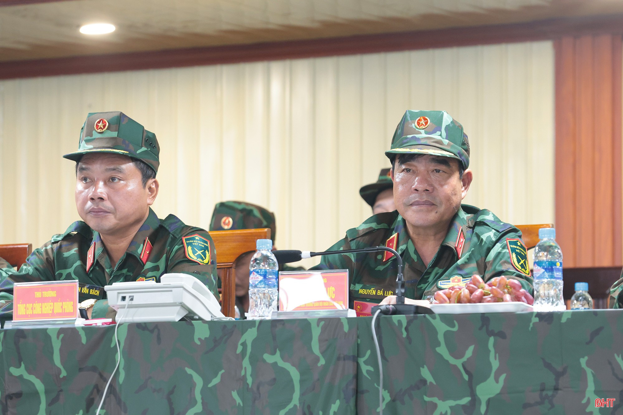Trung tướng Nguyễn Bá Lực – Phó Tổng Tham mưu trưởng QĐND Việt Nam, Phó Trưởng ban Thường trực Ban Chỉ đạo diễn tập PT-26 (Bộ Quốc phòng) dự hội nghị. bqbht_br_dien-tap-1c.jpg