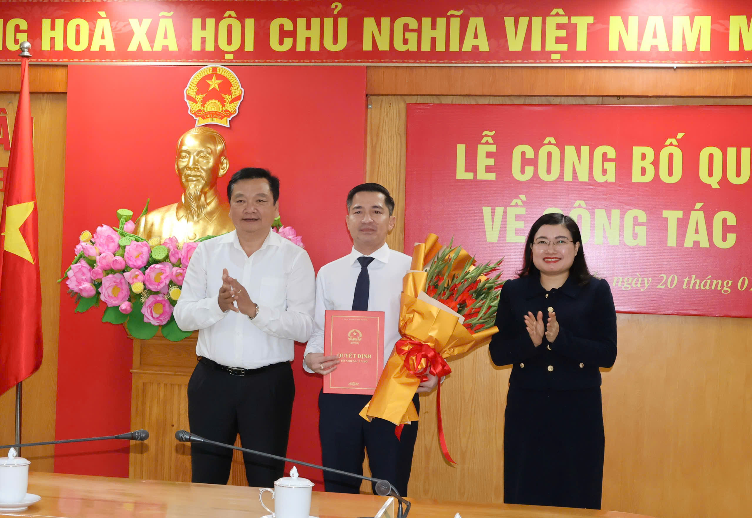 Công bố Quyết định tiếp nhận, bổ nhiệm Chánh Văn phòng UBND tỉnh Hà Tĩnh