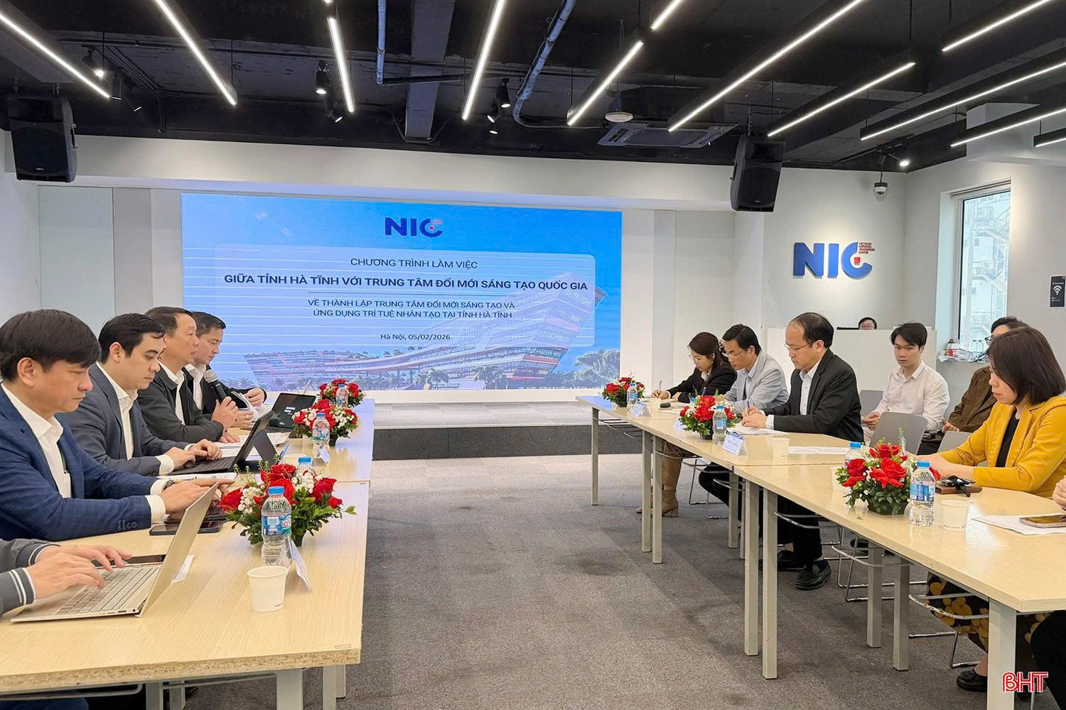 Phát triển nguồn nhân lực AI gắn với khoa học, công nghệ, đổi mới sáng tạo và chuyển đổi số 