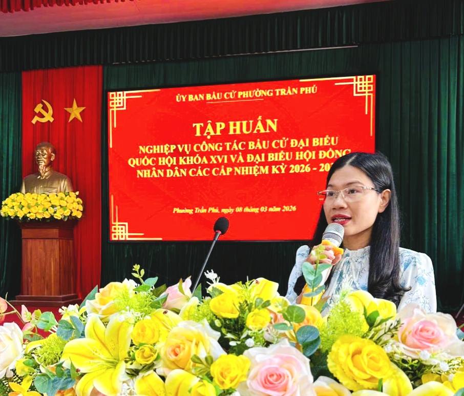 Phường Trần Phú tập huấn nghiệp vụ cho lực lượng tham gia công tác bầu cử