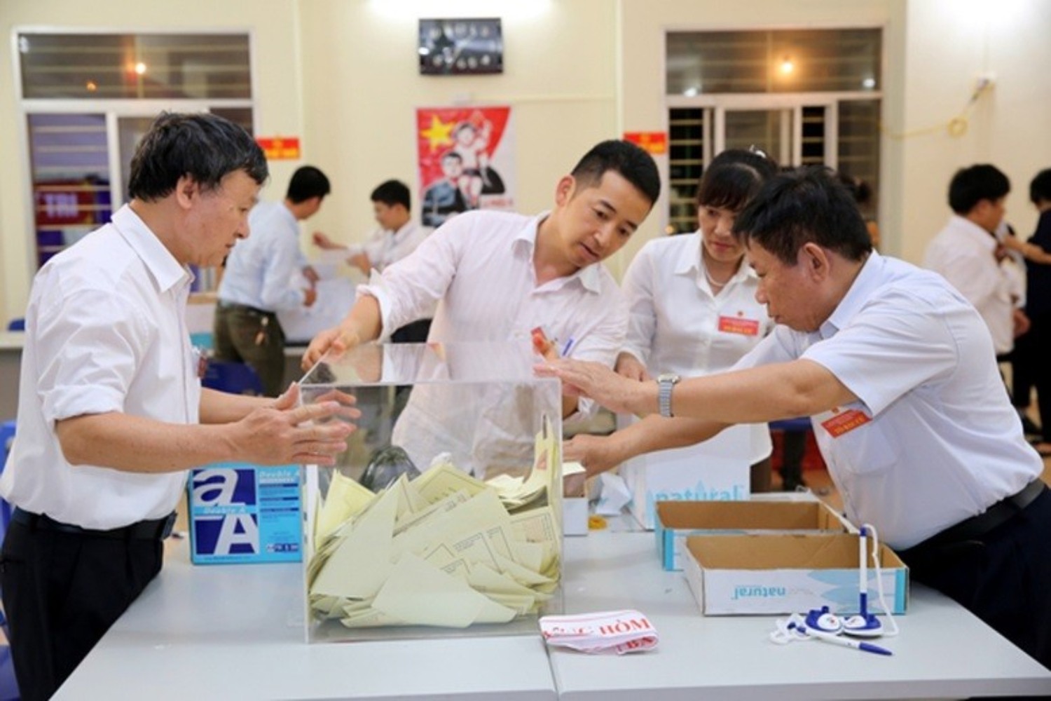 Quy trình kiểm phiếu bầu cử được thực hiện như thế nào?