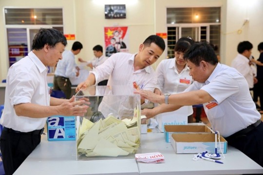 Quy trình kiểm phiếu bầu cử được thực hiện như thế nào?