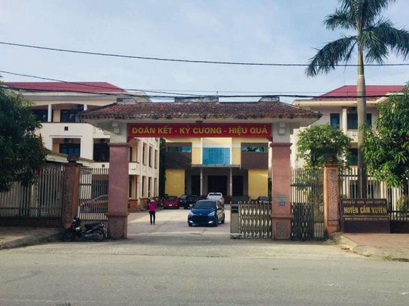 Thông báo cho thuê 5 cơ sở nhà, đất công tại xã Cẩm Xuyên